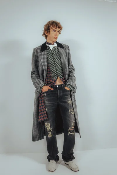 Look 27